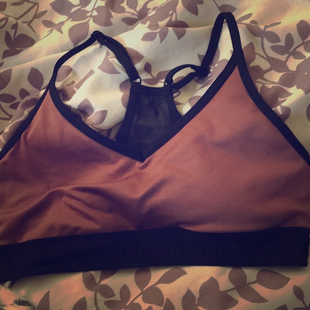 Medium pink bra!!brand new